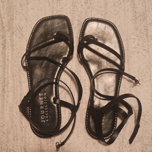 Journee Charra Sandal
